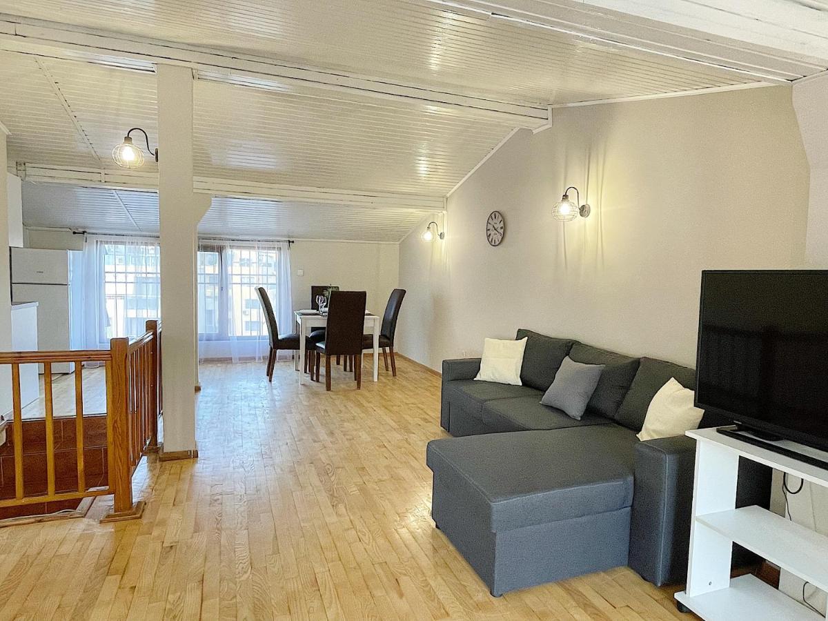 Fenix Studio Apartment Varna Center المظهر الخارجي الصورة